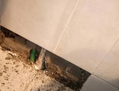 稻城楼顶漏水维修公司分享下修复水管漏水的几种小方法